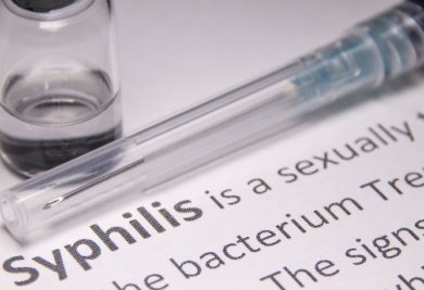 Syfilis se dá zaměnit za jinou chorobu a zanedbat tak léčbu: Jak bezpečně rozeznat příznaky příjice?